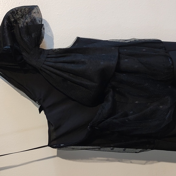 Ladies Express One Shoulder Sleeveless Black Dress  Side Zip & Split Size 2 NWT - Picture 2 of 16